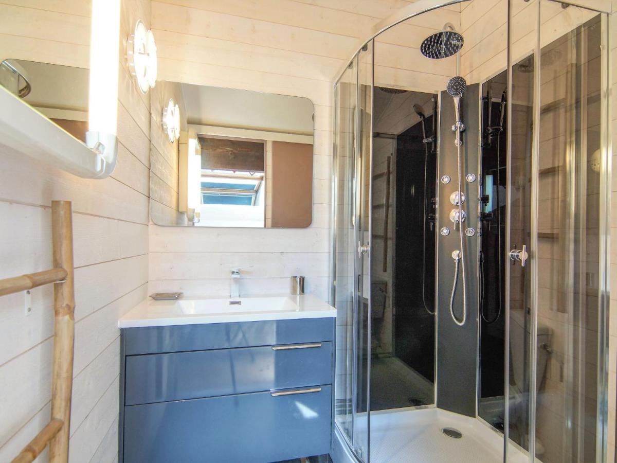 Apartment Le Chailloud-2 By Interhome *