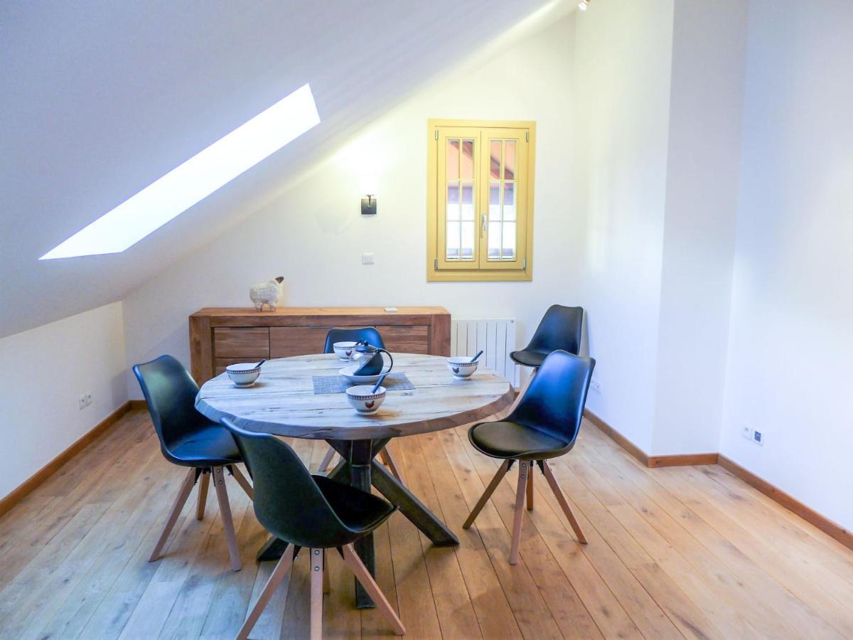 Le Suisse By Interhome *