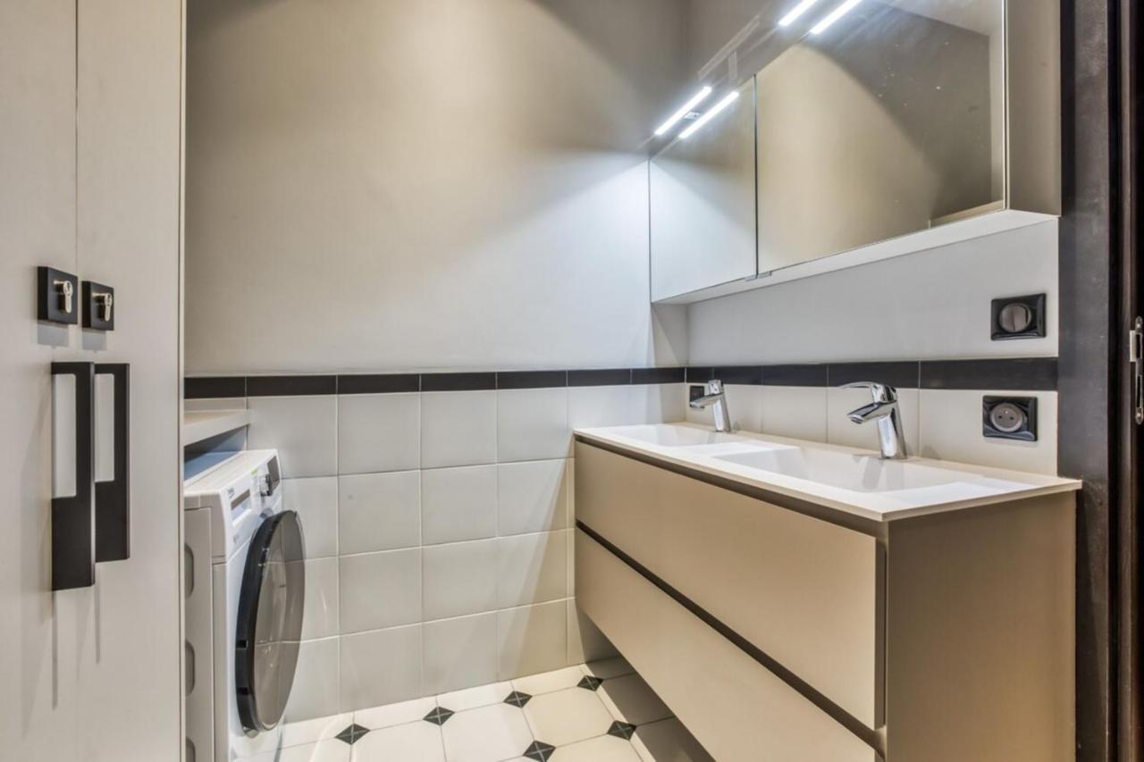 Majestic Broadway - 4 Star With Spectacular Views Apartment *