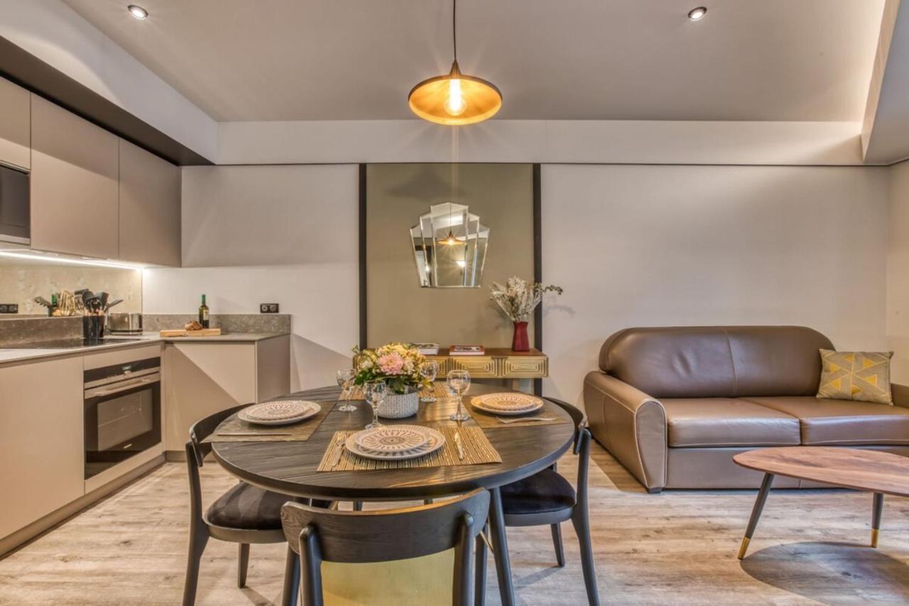 Majestic Broadway - 4 Star With Spectacular Views *