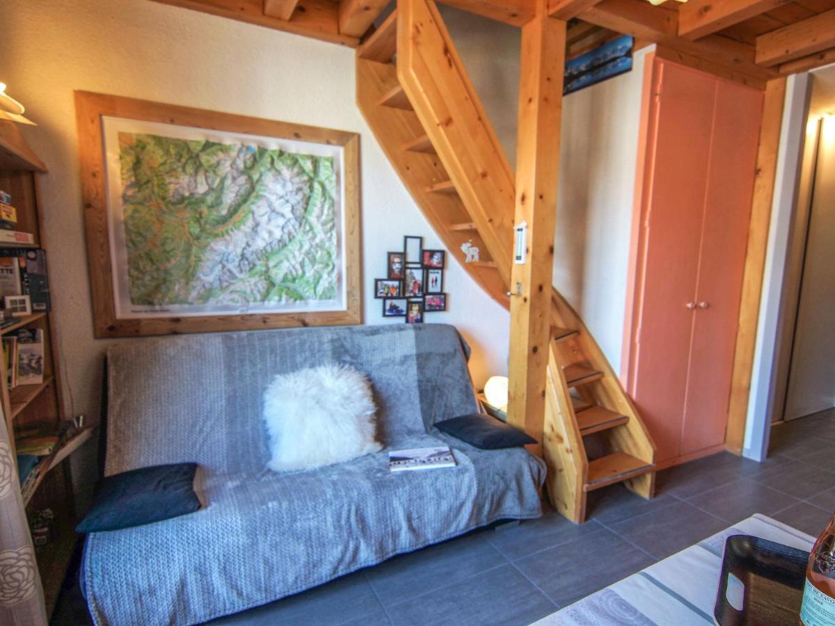 Le Triolet-8 By Interhome