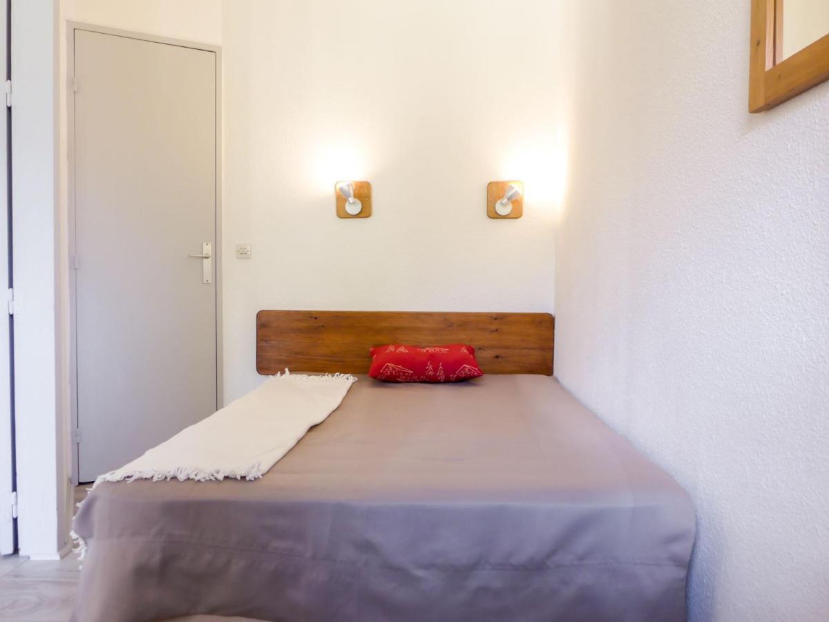 Le Chamois Blanc-3 By Interhome Apartment