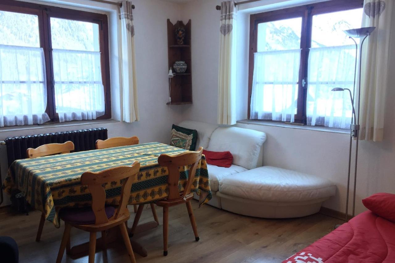 Family House With Balcony Garden Wi Fi