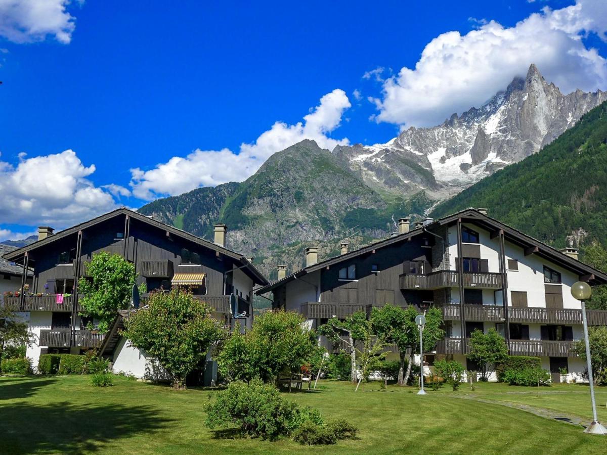 Champraz-15 By Interhome *