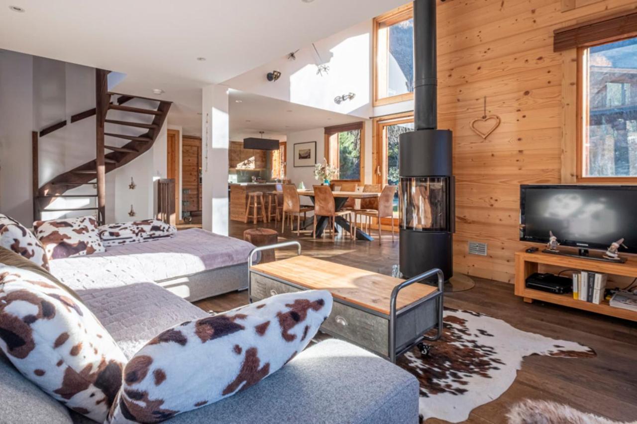 Chalet And Spacious In Mont Blanc