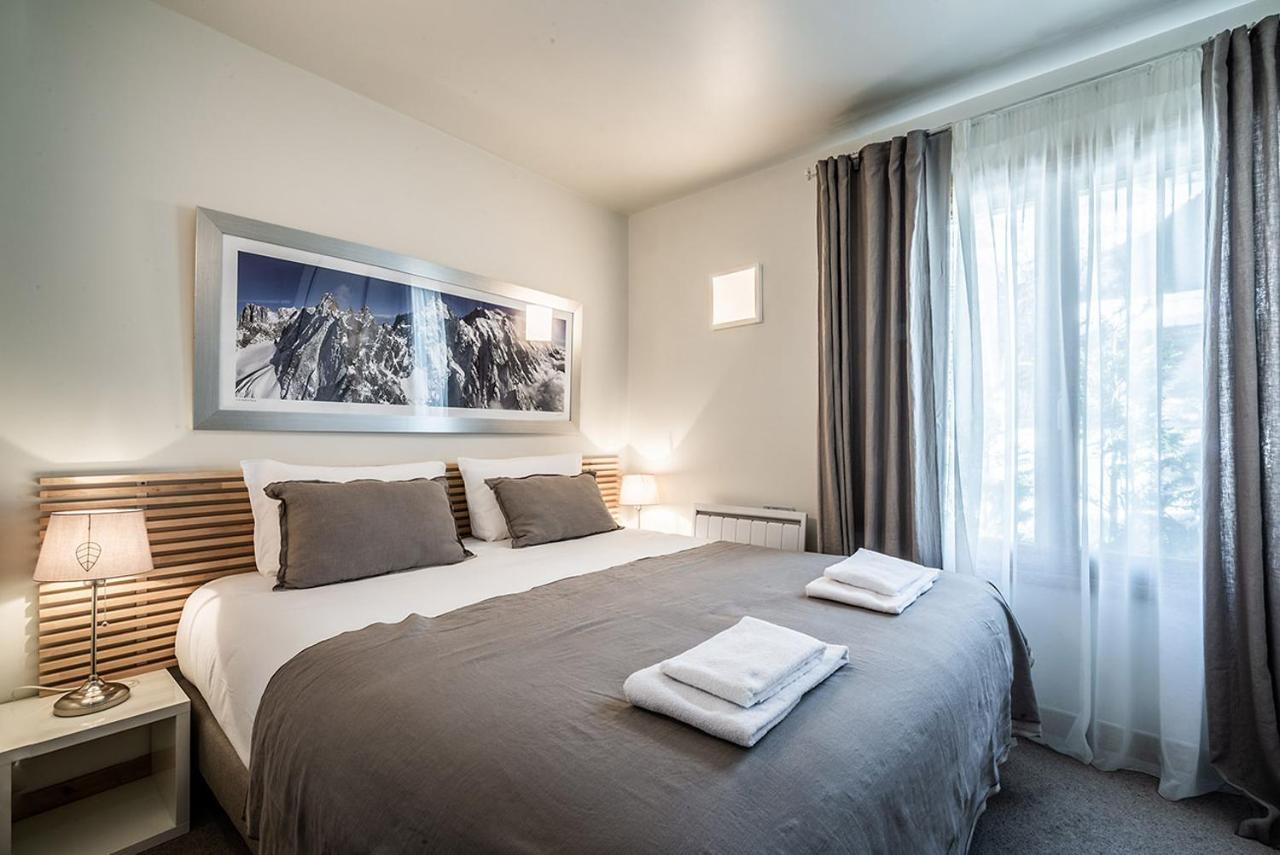 Eden Hotel, And Les Praz Hotel