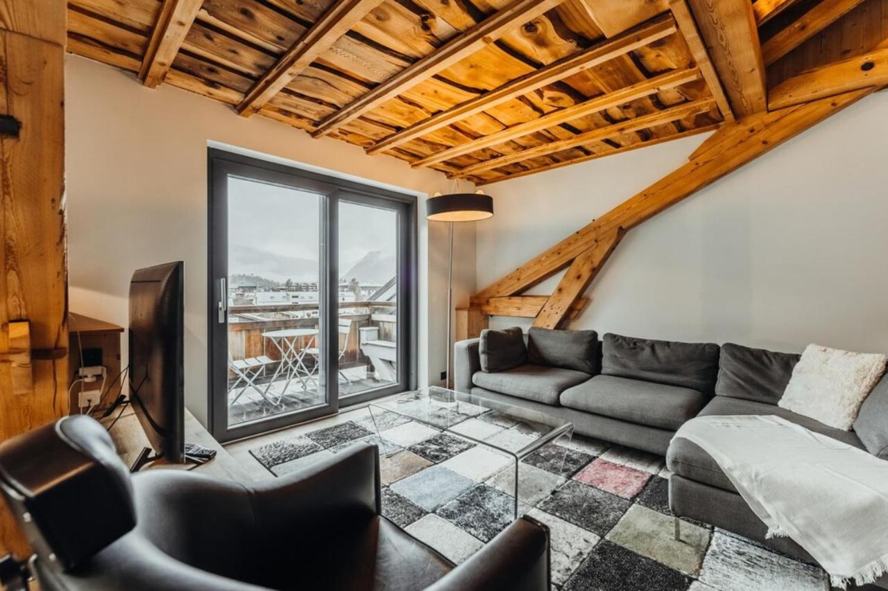 Luxurious 3-bedroom Flat With Sauna And Garage Apartment