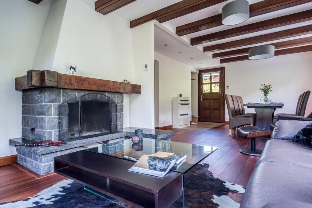 Luxury Spacious In *
