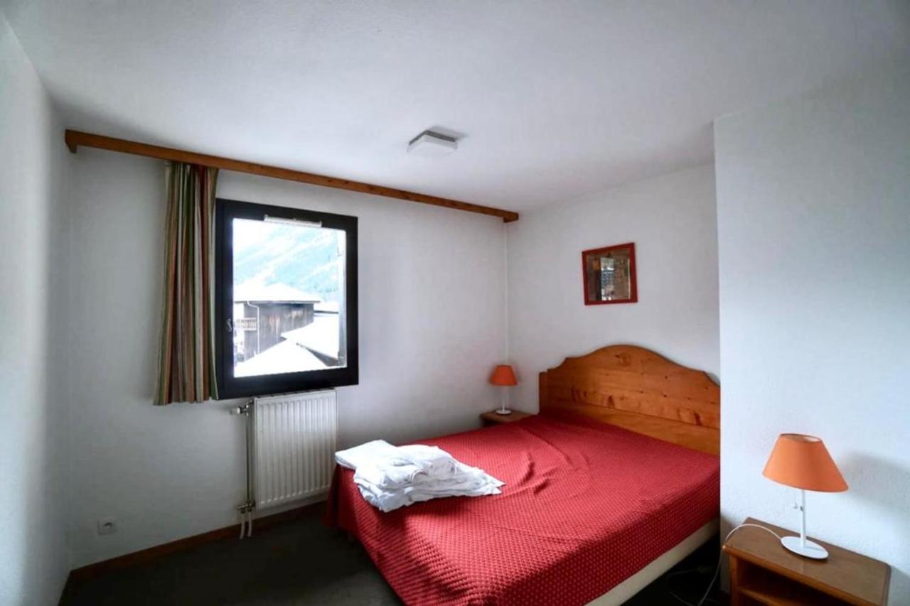 Of 55 M With Balcony View Mont Blanc