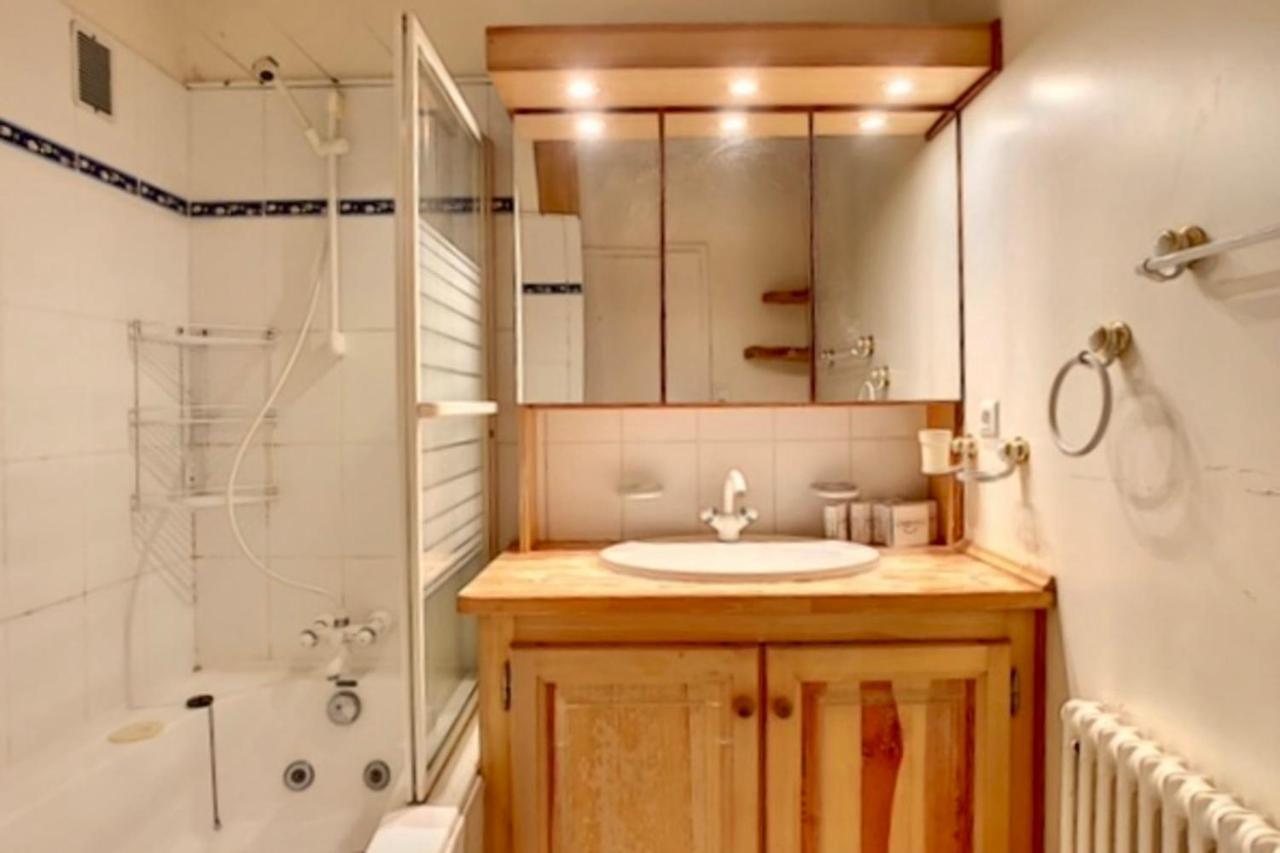 Apartment Charming With Swimming Pool In Argentiere Chamonix