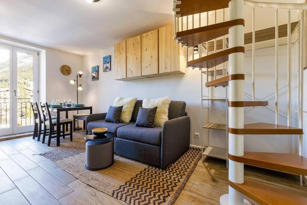 Epicia - Chic 2br In Center, Next To Train Station - By Cozee Chamonix