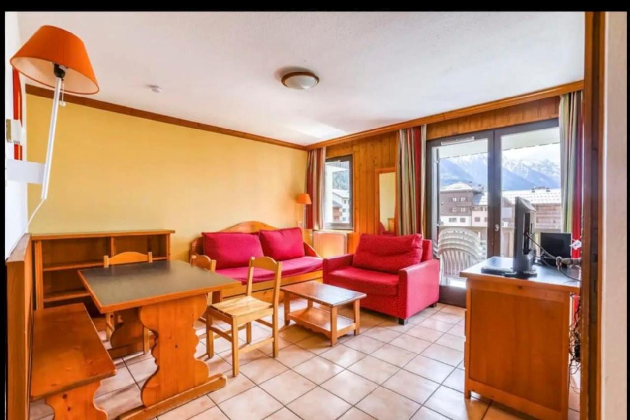 Apartment With Balcon In The Downtown ! *