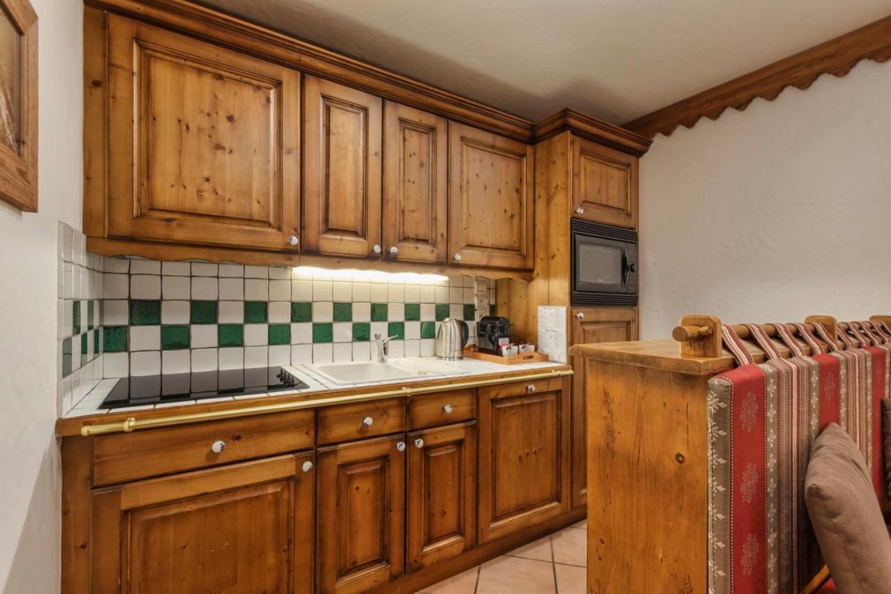 Apartment Grepon -city Center - Free Swimming Pool, Sauna, Gym - Free Parking - By Cozee Chamonix
