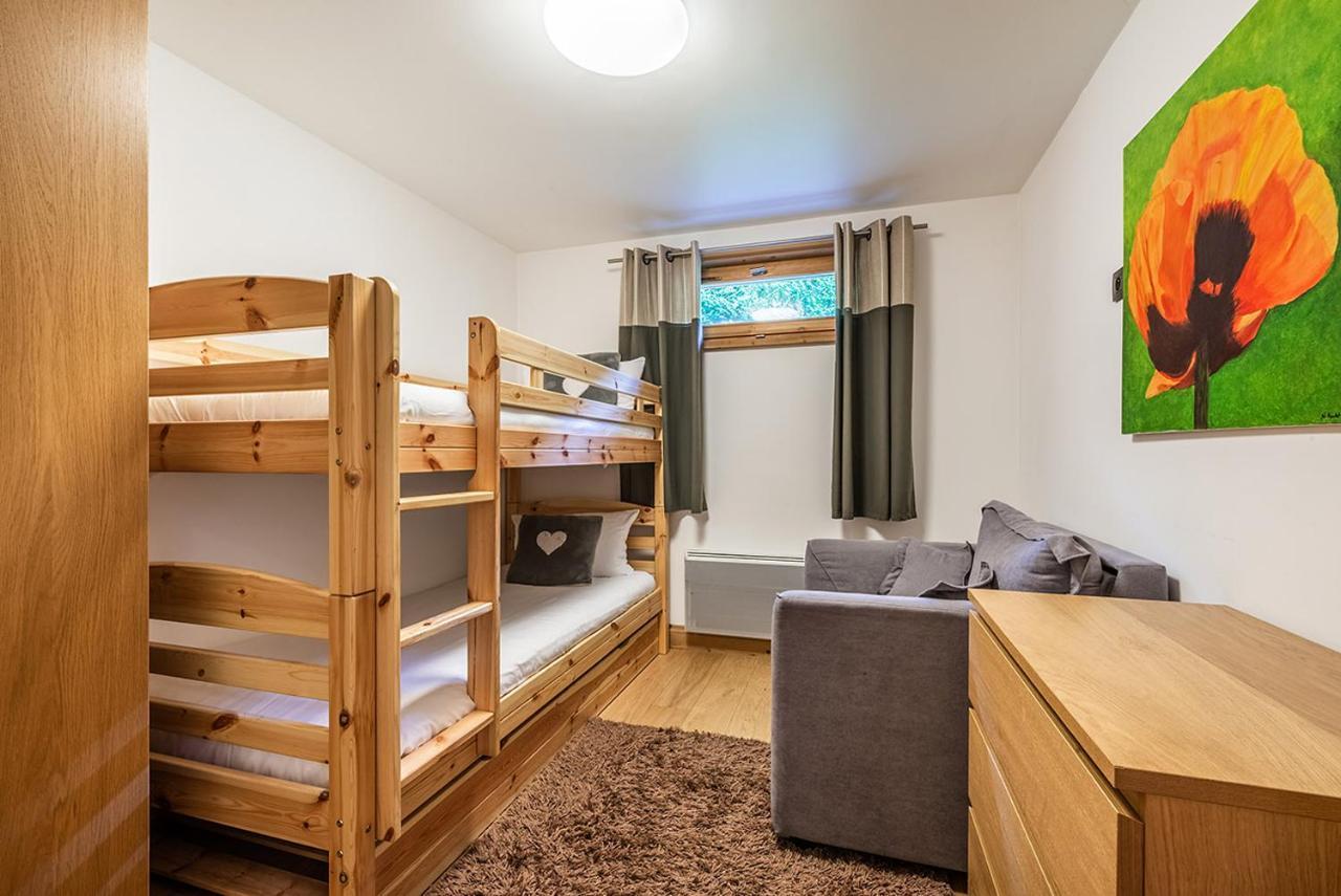 Eden Hotel, And Les Praz Hotel 3*