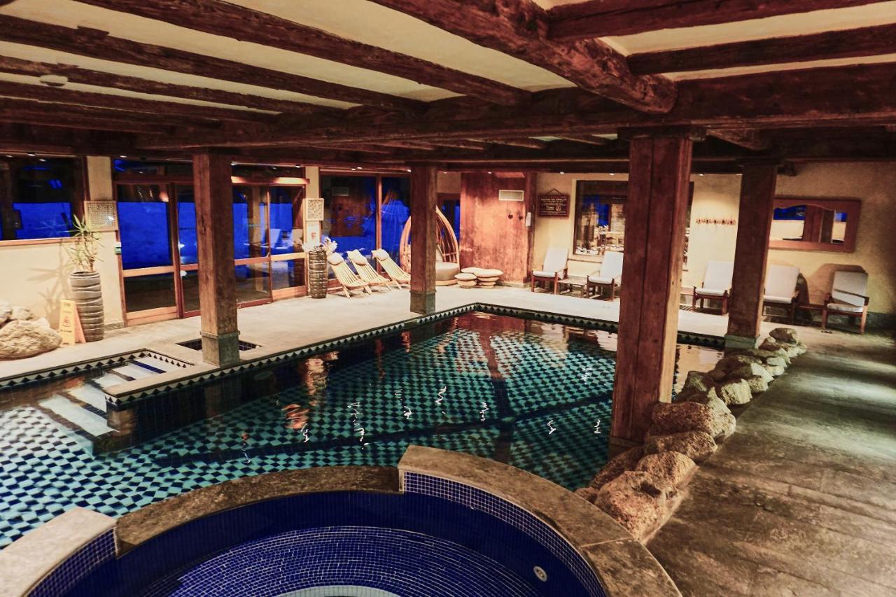 Les Grands Montets Hotel & Spa Hotel 4*