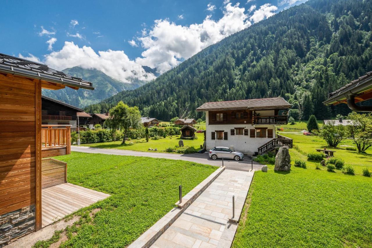 Apartment Celosia - By Emerald Chamonix