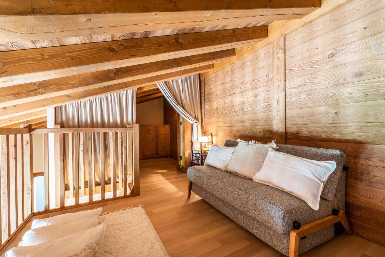 Celosia - By Emerald Apartment Chamonix