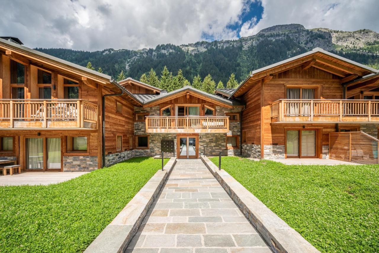 Apartment Celosia - By Emerald Chamonix