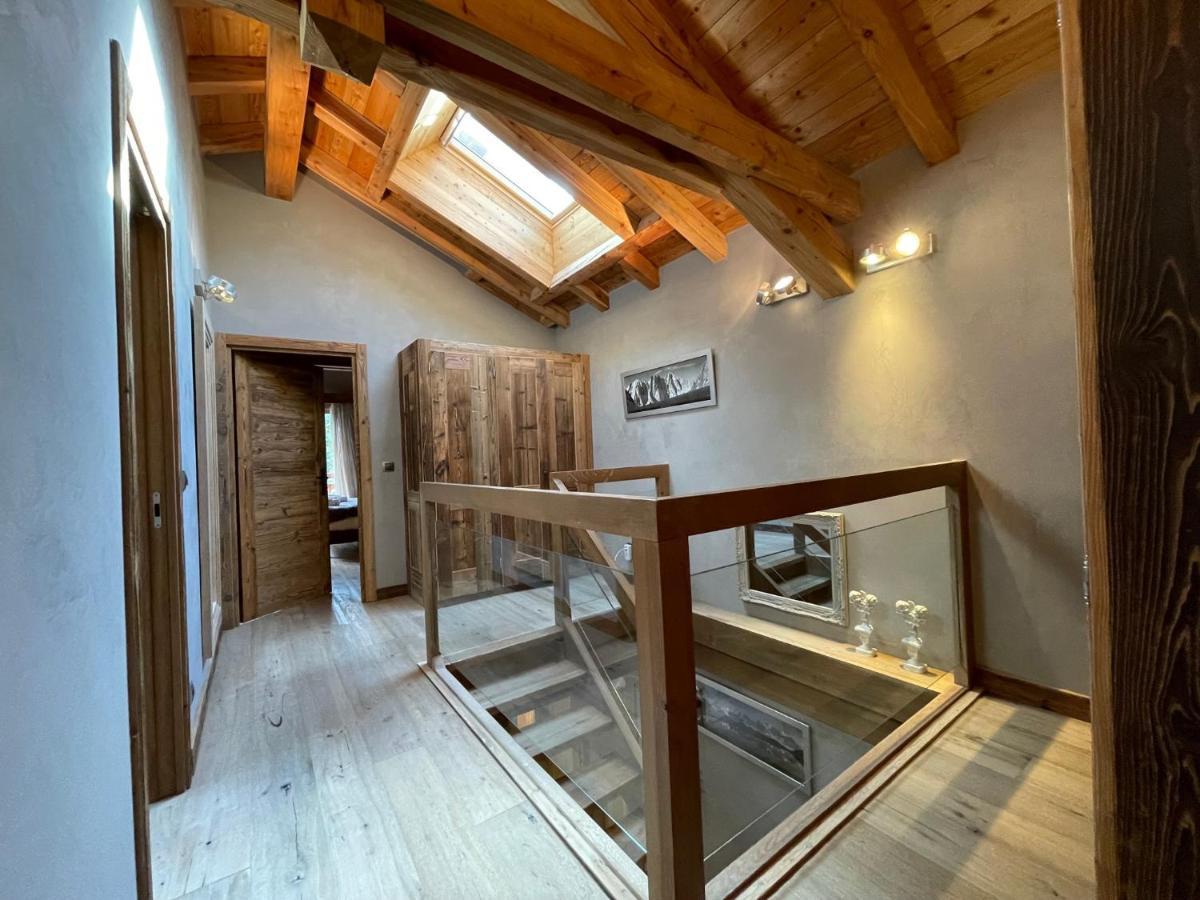 Polar Chalet *