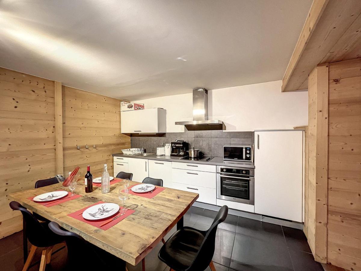 Apartment Centre: 2 Chambres, Terrasse, 4-6 Pers, Proche Commerces - Fr-1-507-16 *