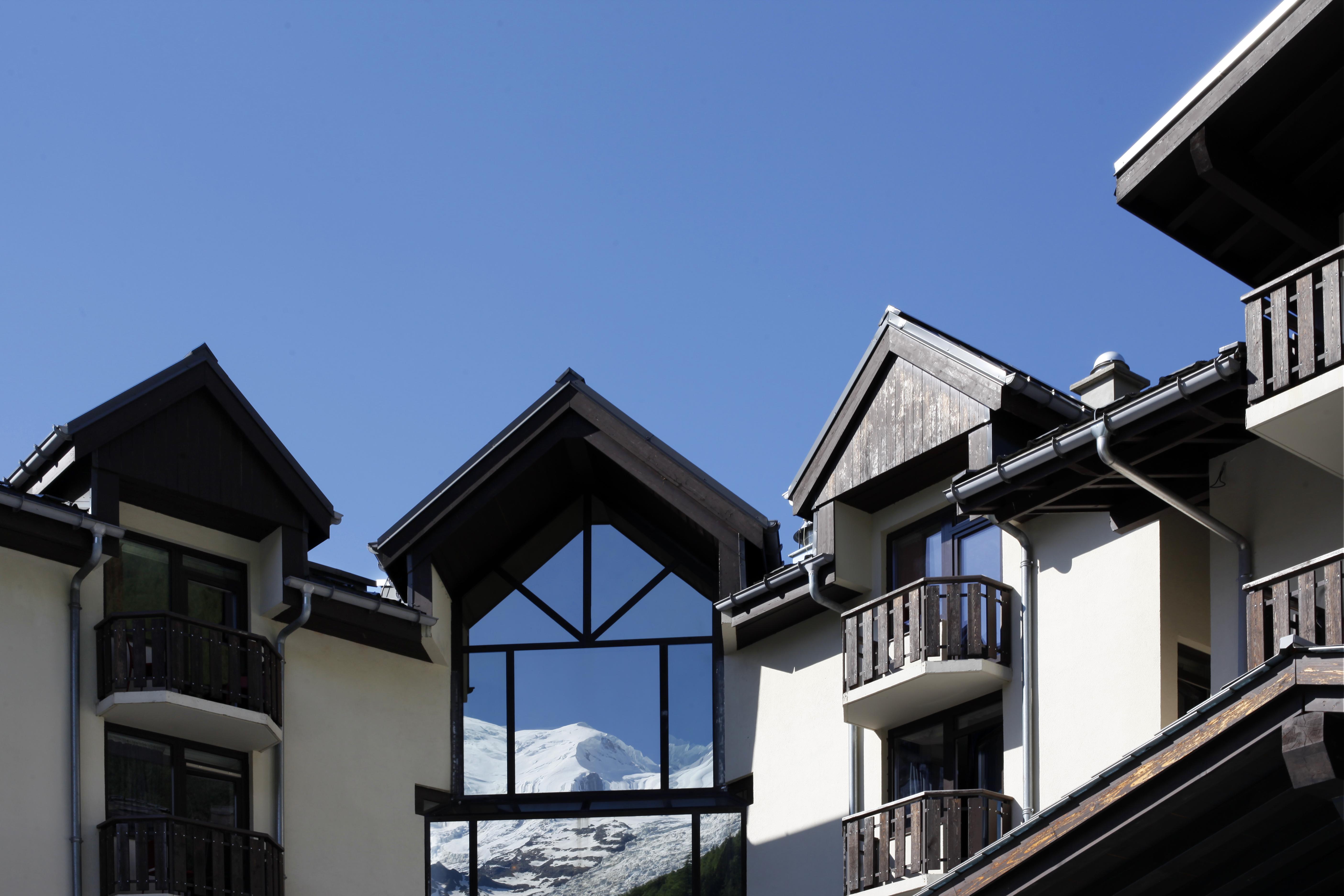 Les Aiglons Hotel 4*