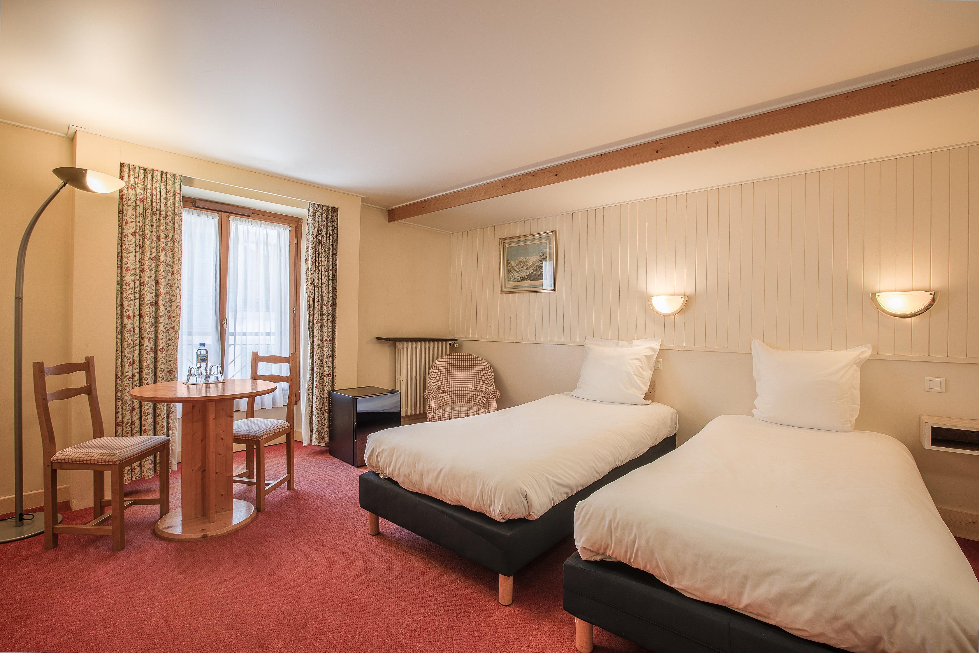 Hotel La Croix Blanche 2*