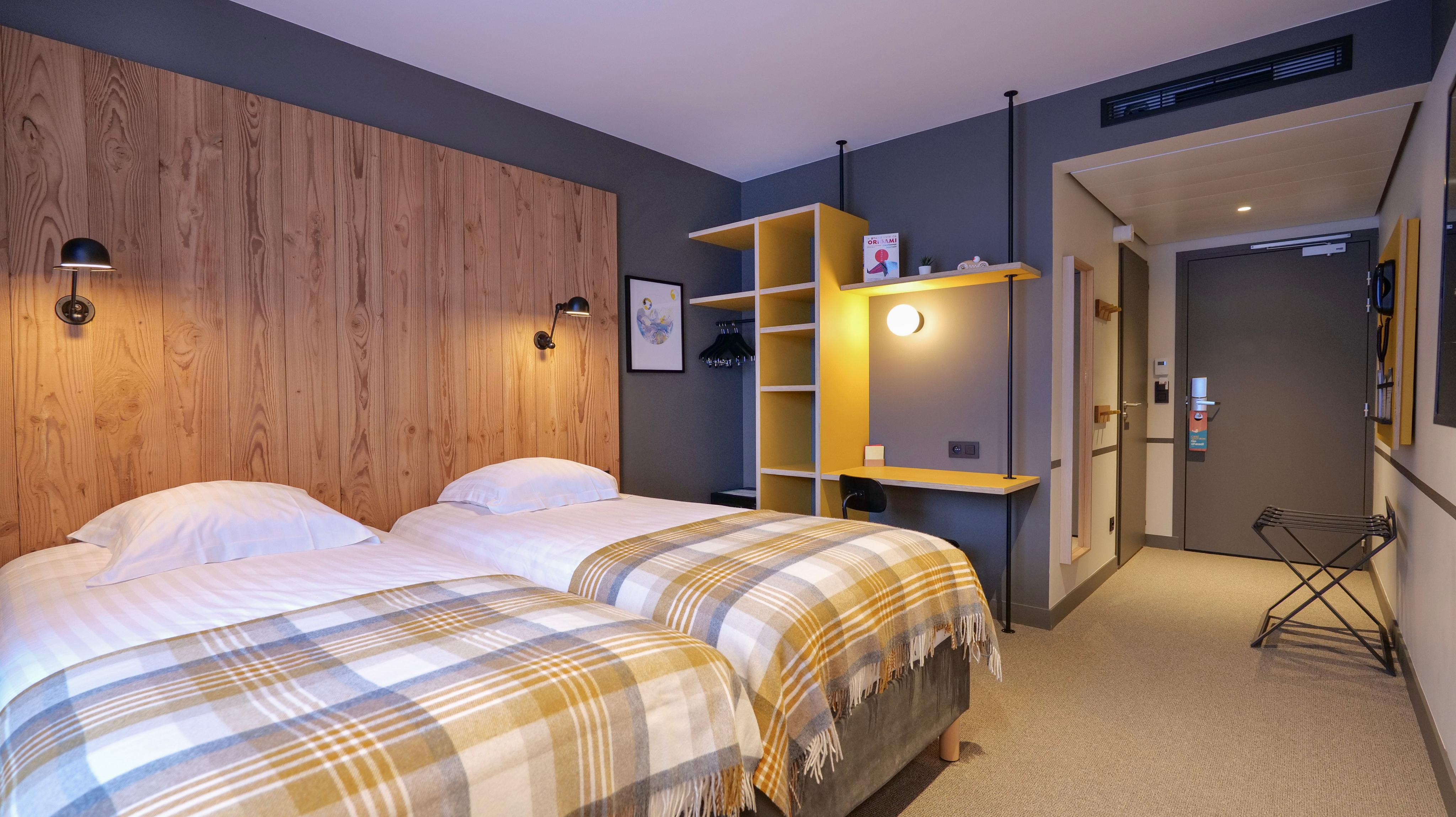 Hotel Plan B - Living 3*