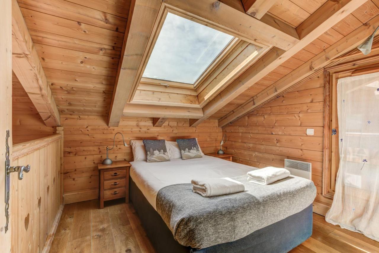 Chalet La Cloche Des Bois - Alpes Travel - Les Bois - Sleeps 4-6