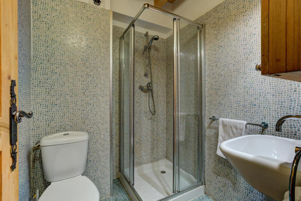 La Cloche Des Bois - Alpes Travel - Les Bois - Sleeps 4-6 Chalet Chamonix