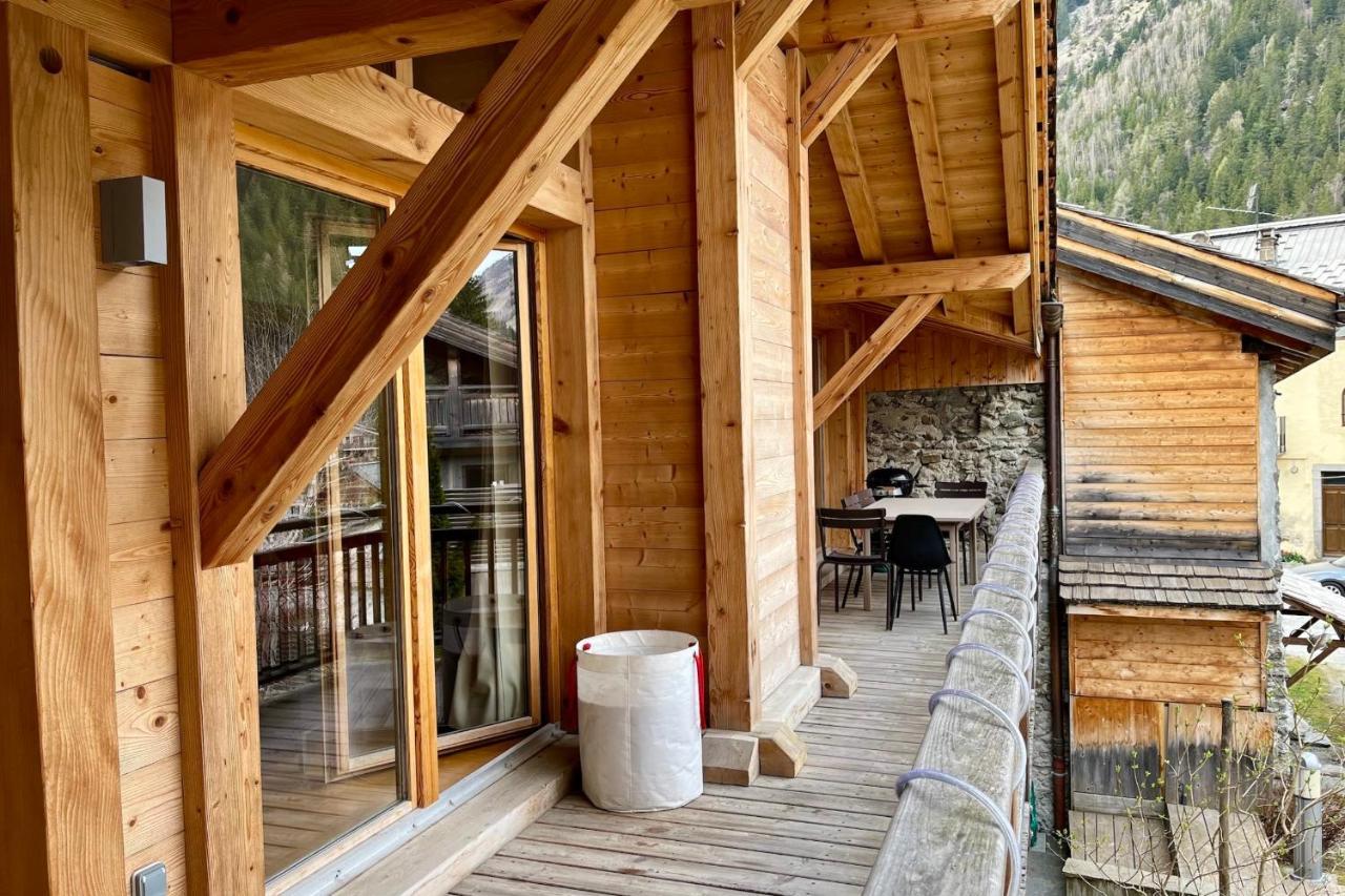 Chalet Chalet Of 235 M2 With Balcony Garden In *