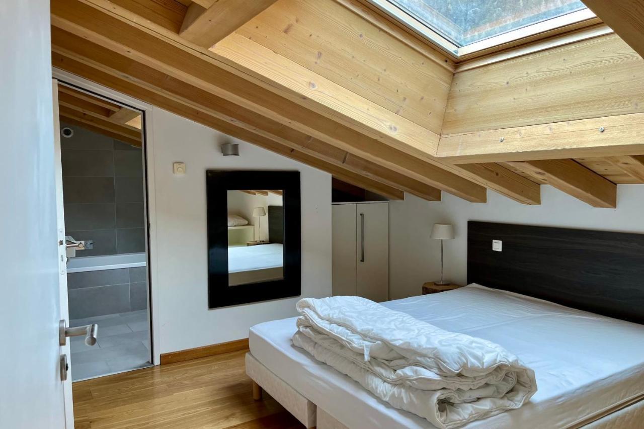 Chalet Chalet Of 235 M2 With Balcony Garden In *