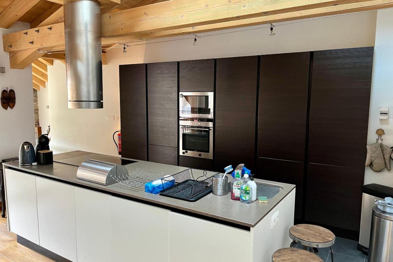 Chalet Of 235 M2 With Balcony Garden In *