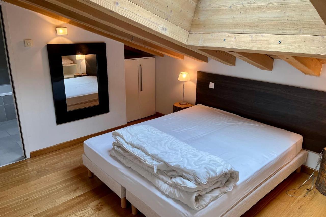 Chalet Of 235 M2 With Balcony Garden In * Chamonix