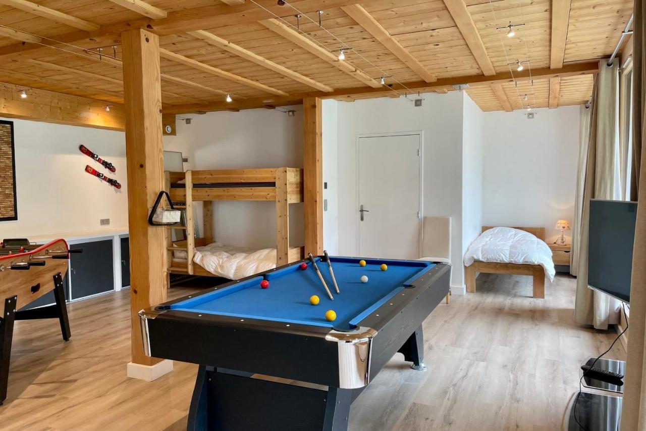 Chalet Of 235 M2 With Balcony Garden In *