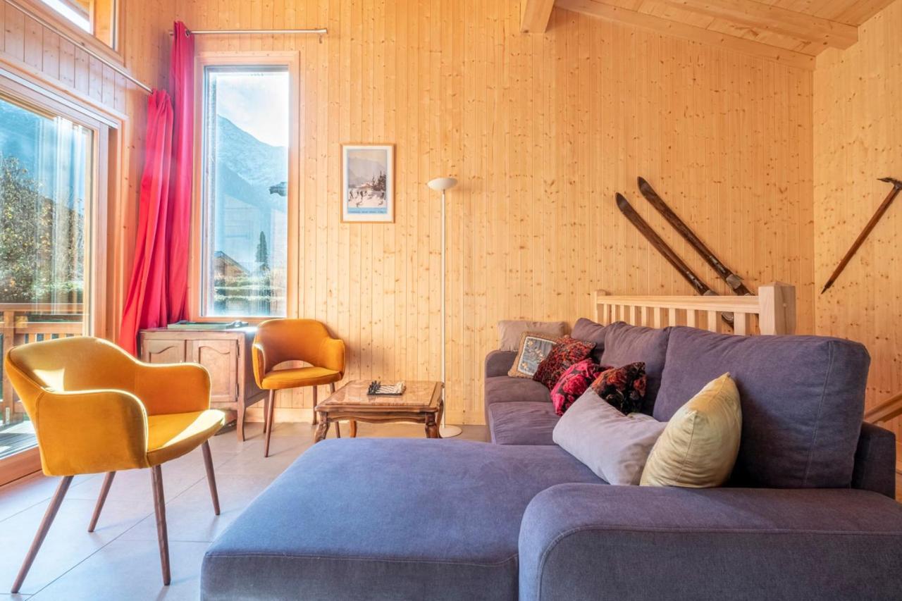 Chalet Family With Balcony In Chamonix