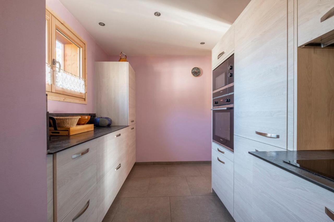 Chalet Family With Balcony In *