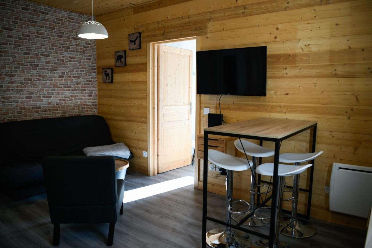 Coniferes Furnished Flat Apartment