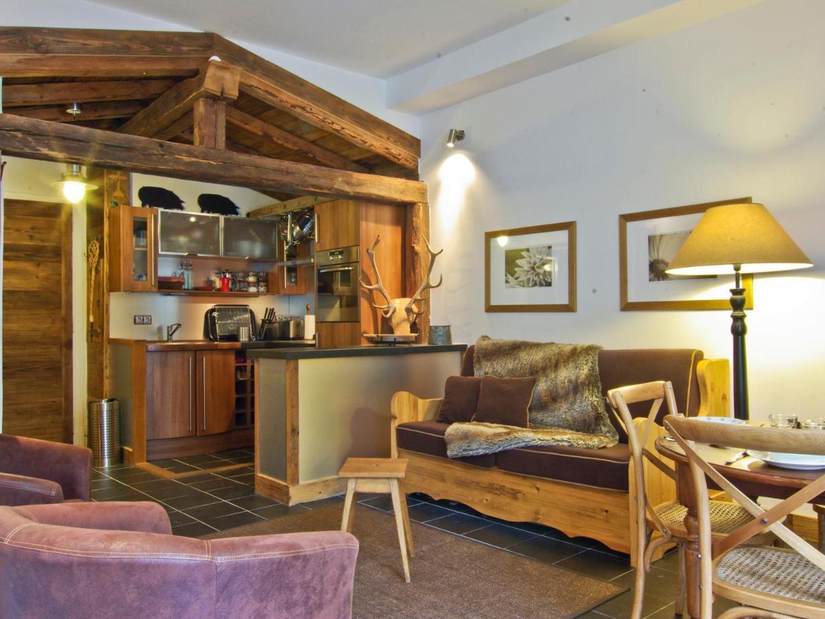 Superbe A Avec Balcon Et Vue Mont-blanc - Fr-1-343-209 *