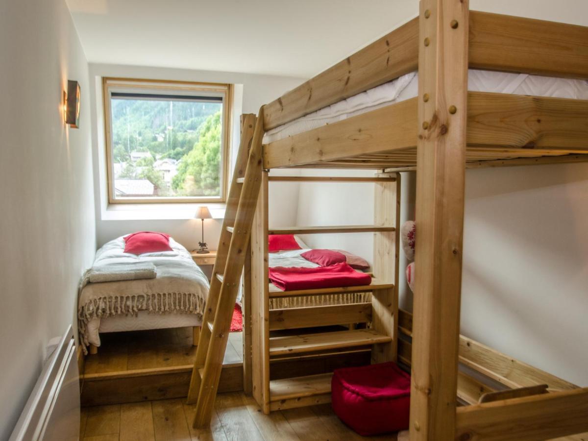 Superbe 3 Etoiles A Chamonix, 2 Chambres, Balcon, Cheminee Deco, Parking Et Wi-fi - Fr-1-343-197 Apartment Chamonix