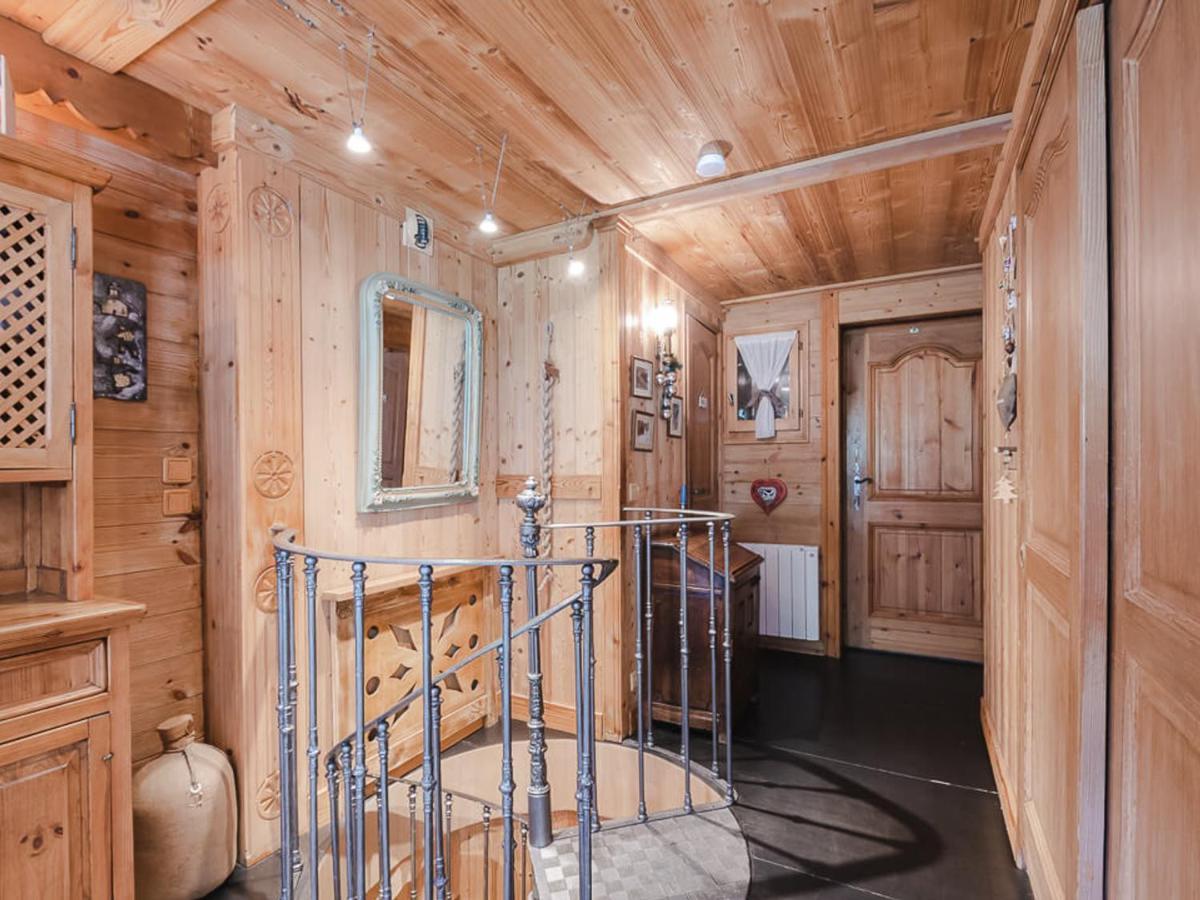Apartment Duplex Avec Jardin, 4 Pers, Chamonix, Animaux Ok, Parking, Wifi, A 5 Min Du Centre - Fr-1-343-167 *