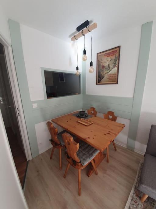 Apartment Superbe 2 Pieces, Centre Vue Mont-blanc Avec Balcon Et Parking Gratuit