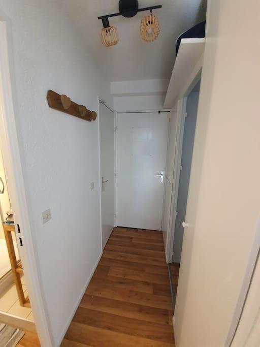 Apartment Superbe 2 Pieces, Centre Vue Mont-blanc Avec Balcon Et Parking Gratuit *