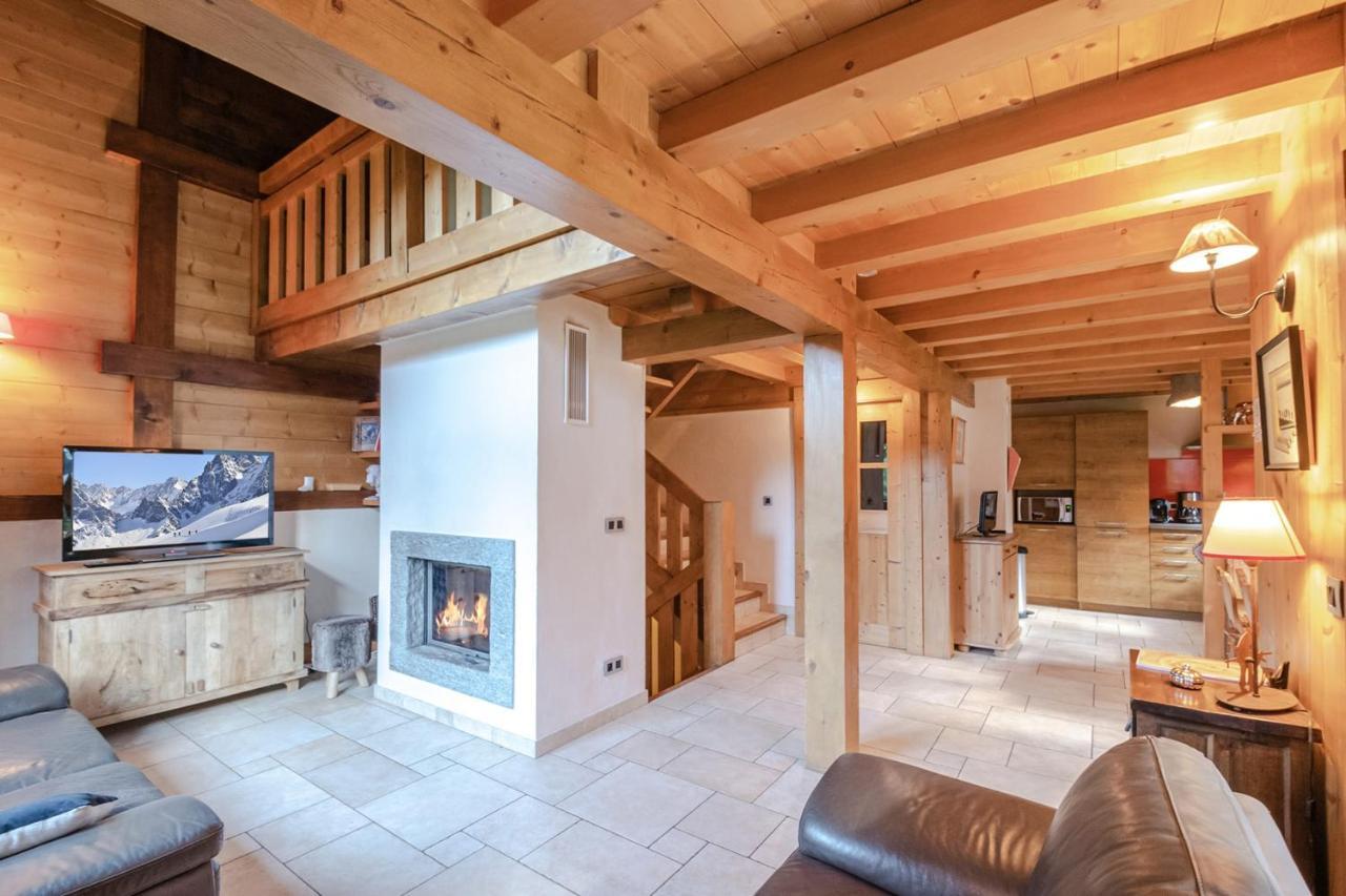 Chalet Family With Terrace And Garden In *