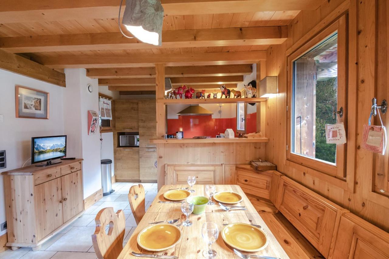 Chalet Family With Terrace And Garden In *