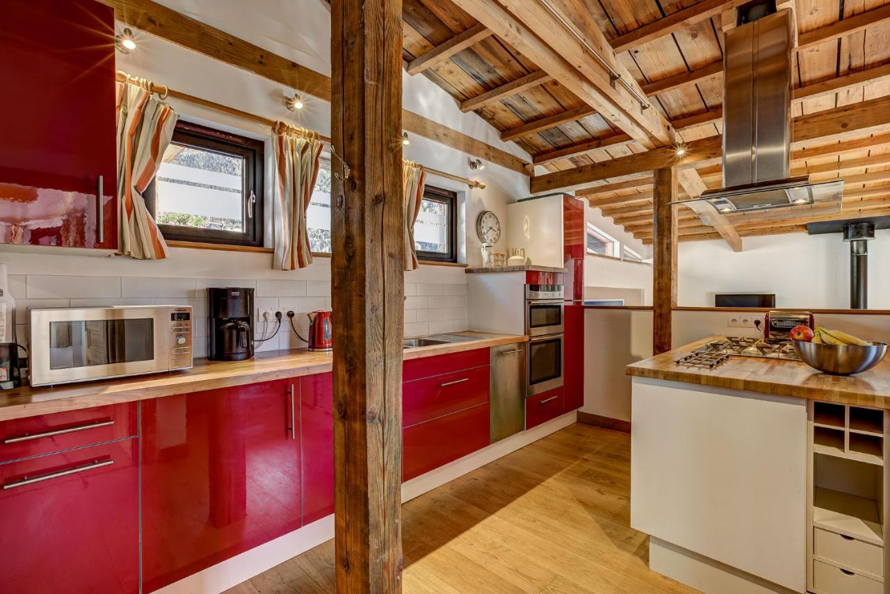 Chalet Alpins Alpes Travel Mont Blanc Views Sleeps 6-8 Chalet *