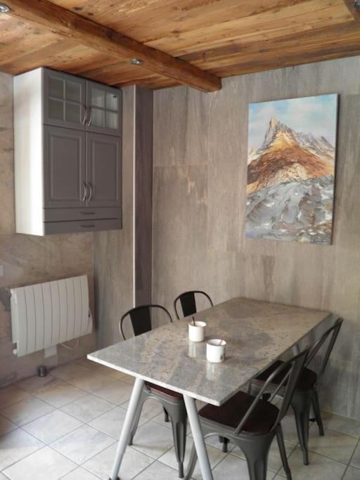 Apartment Typique De Montagne *