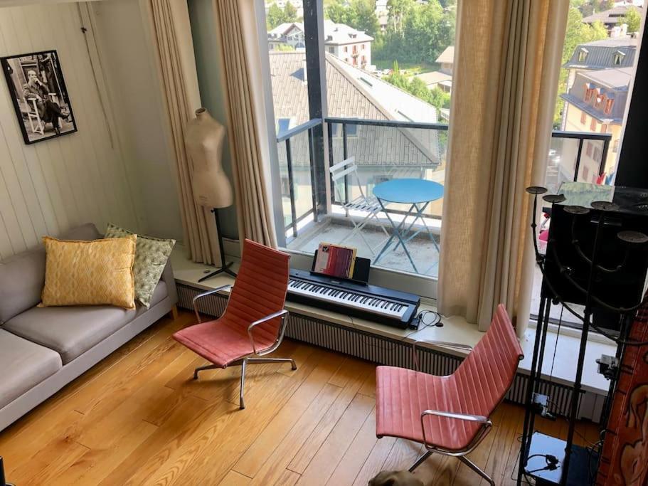 Design Loft In Center Apartment