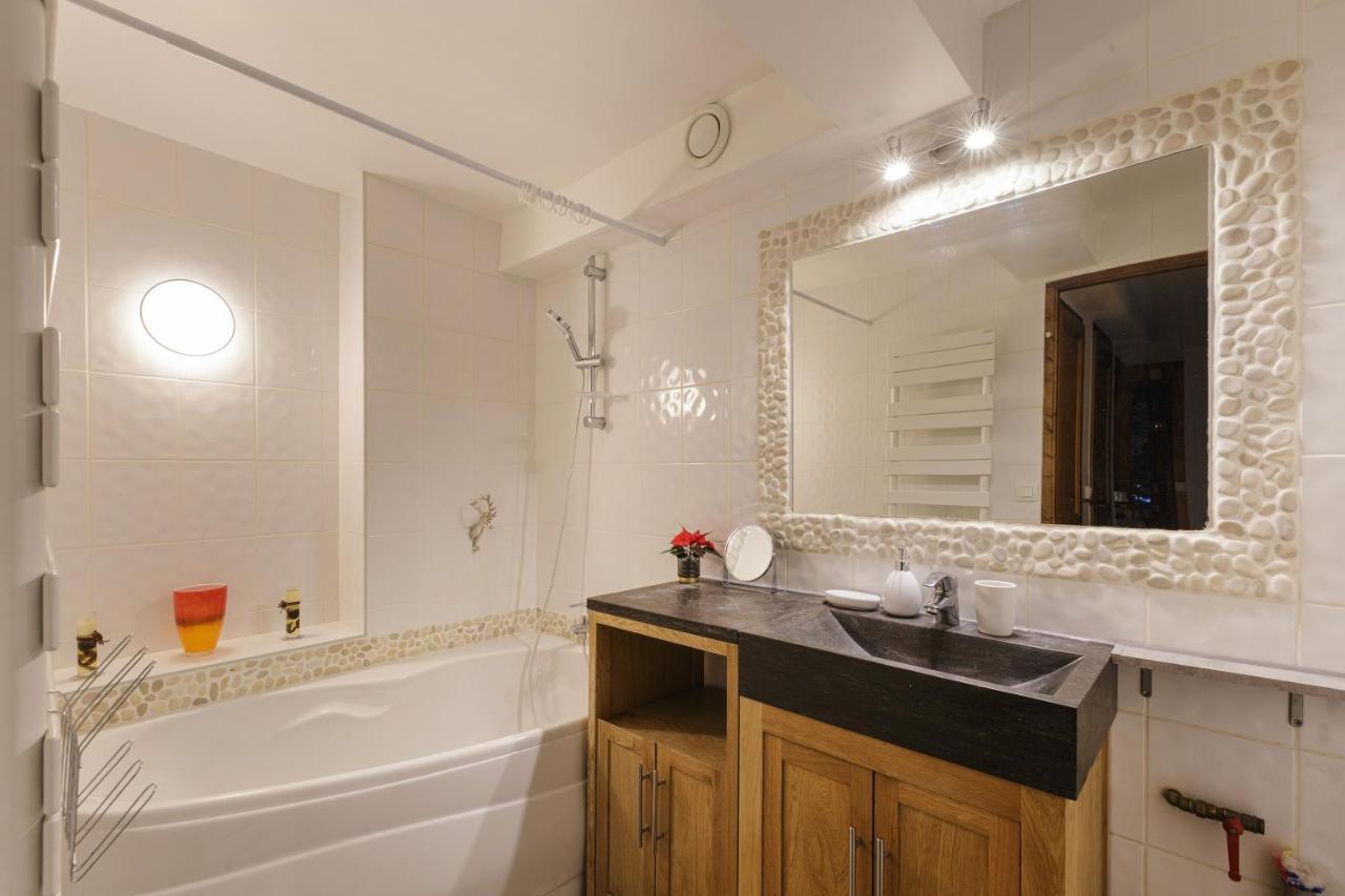 Apartment Les Cimes De Lognan 73 - Happy Chamonix