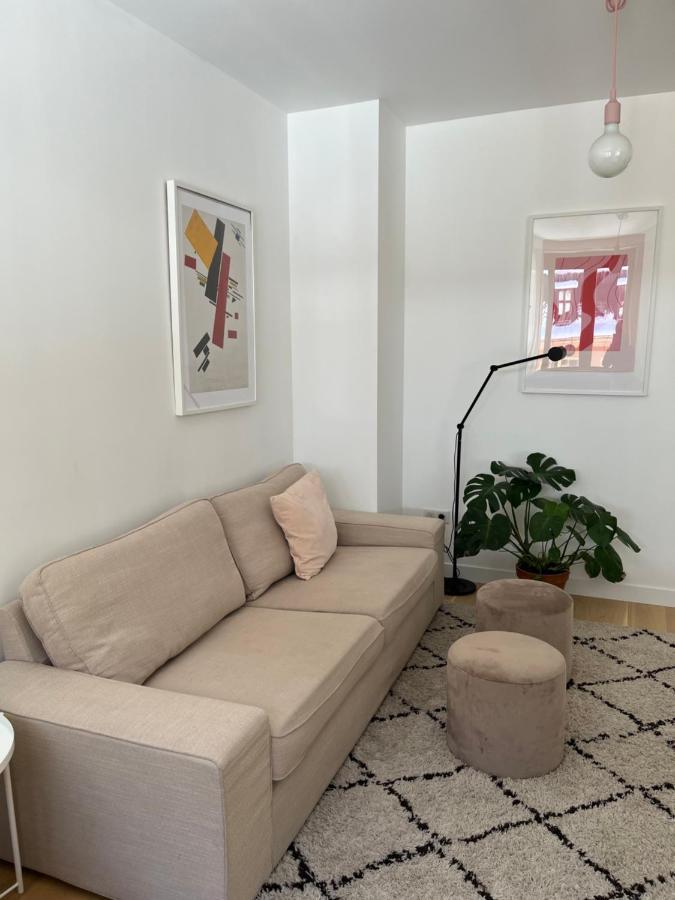 Oliver Apartment