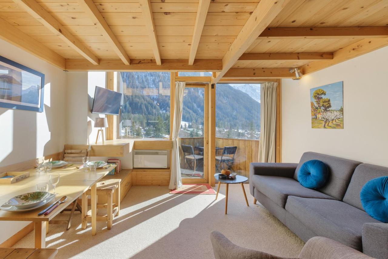 Grand Roc - Campanules 413 - Happy * Chamonix
